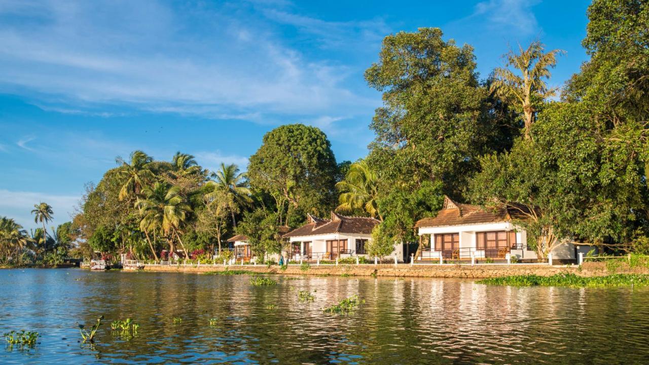 Warmth Lake Haven Alappuzha 외부 사진